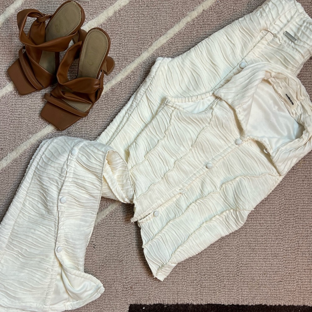 Maniere DeVoir Cream Set 🤎